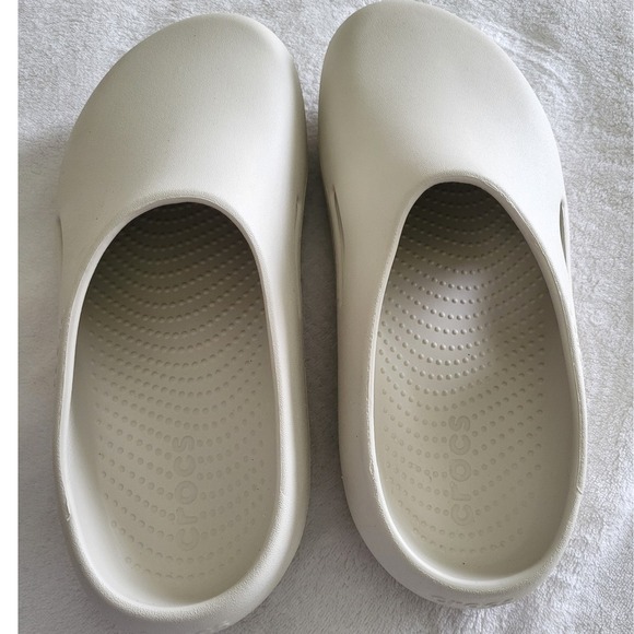 Crocs Womens 10 Men 8 Cream Off White Clogs Slip Resistant Shoes Nurse Chef Work - Picture 6 of 8